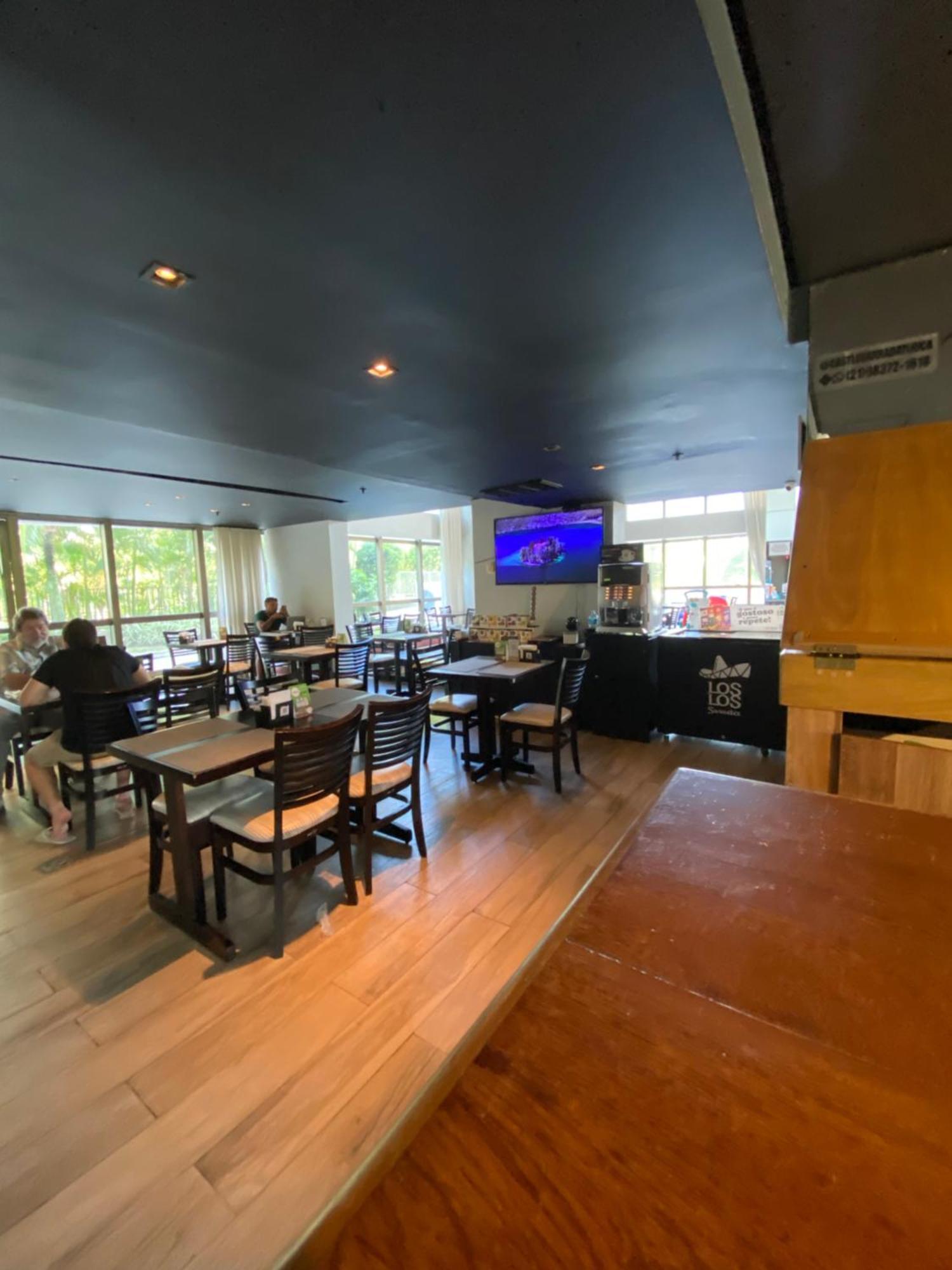 Apartamento Flat Com Vista De Cinema Da Barra Da Tijuca - 5 Min Da - Ar Condicionado, Portaria 24h, Wi-fi 500 Mbps Rio de Janeiro