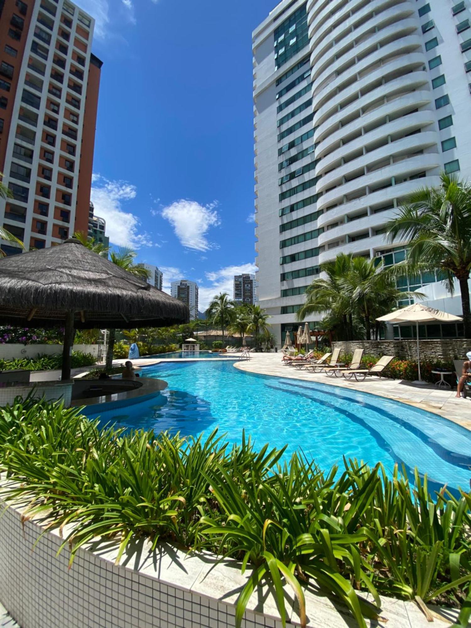 Flat Com Vista De Cinema Da Barra Da Tijuca - 5 Min Da - Ar Condicionado, Portaria 24h, Wi-fi 500 Mbps * Rio de Janeiro